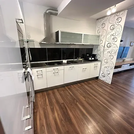 Apartment Market Nové Zámky