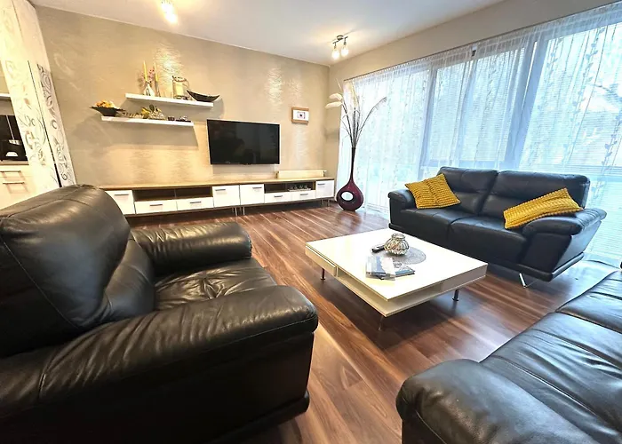 Market شقة Nové Zámky